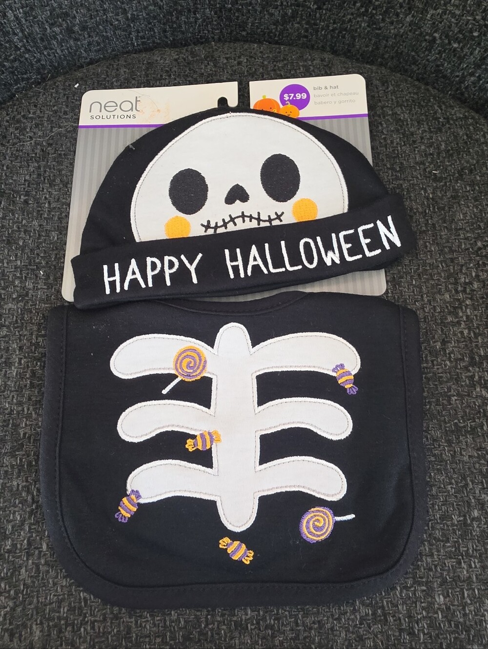 NWT "Happy Halloween" Infant Skeleton Hat Beanie & Bib Neat Solutions